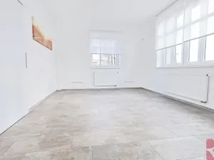 Pronájem bytu 3+kk, Praha - Žižkov, Na Jarově, 63 m2