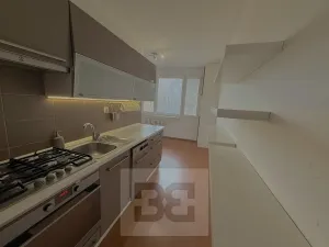 Pronájem bytu 2+1, Jindřichův Hradec, sídliště Vajgar, 62 m2