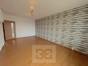 Pronájem bytu 2+1, Jindřichův Hradec, sídliště Vajgar, 62 m2