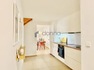 Pronájem bytu 3+1, Praha, Milíčova, 90 m2