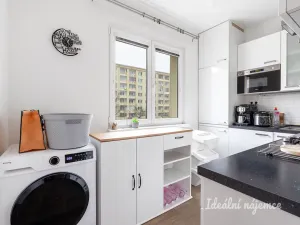 Pronájem bytu 2+1, Praha - Břevnov, Na Petřinách, 58 m2