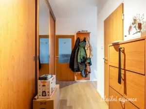 Pronájem bytu 2+1, Praha - Břevnov, Na Petřinách, 58 m2