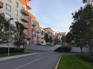 Pronájem bytu 1+kk, Praha, Mikanova, 40 m2