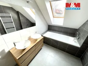 Pronájem rodinného domu, Praha - Točná, Keltská, 142 m2