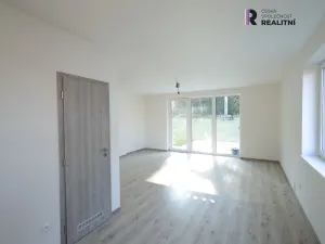Prodej rodinného domu, Libušín, Nepřímská II, 560 m2