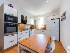 Prodej bytu 3+kk, Šestajovice, Komenského, 77 m2