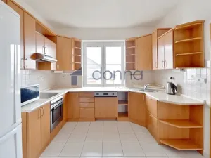 Pronájem kanceláře, Praha, Nový Zlíchov, 839 m2