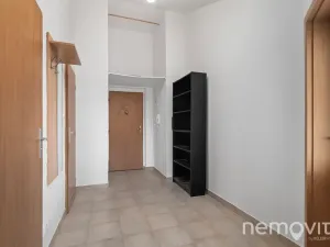 Pronájem bytu 2+kk, Dolní Břežany, Ke Kapličce, 53 m2