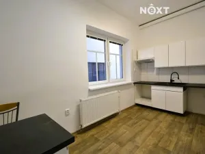 Pronájem kanceláře, Vyškov, Masarykovo náměstí, 96 m2
