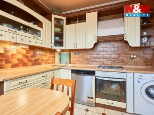 Prodej bytu 3+1, Zlín, Budovatelská, 68 m2