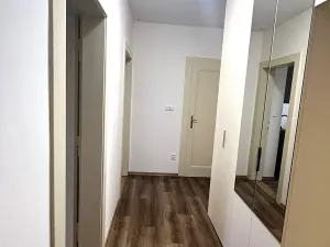 Pronájem bytu 2+kk, Praha - Strašnice, Věšínova, 43 m2