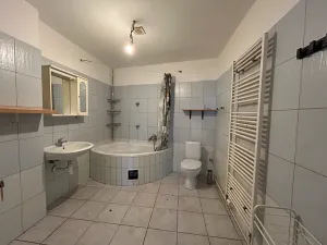 Pronájem bytu 2+1, Teplice, U Červeného kostela, 80 m2