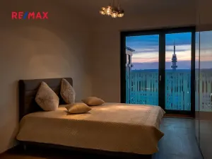 Pronájem bytu 2+kk, Praha - Žižkov, Olšanská, 71 m2