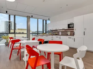 Pronájem kanceláře, Praha - Modřany, Mezi vodami, 250 m2