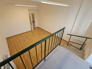 Pronájem obchodního prostoru, Praha, Pod Nuselskými schody, 105 m2
