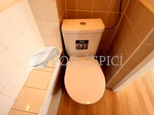 Pronájem kanceláře, Brno - Židenice, Stejskalova, 73 m2