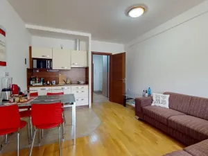Prodej bytu 1+kk, Karlovy Vary, Jateční, 38 m2