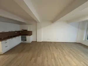 Pronájem bytu 1+kk, Kralupy nad Vltavou, Náměstí G. Karse, 50 m2