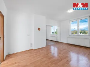 Prodej bytu 3+1, Srby, 72 m2