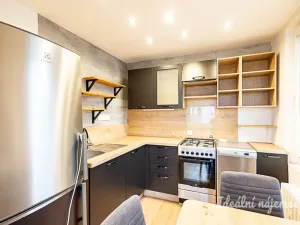 Pronájem bytu 2+1, Praha - Kobylisy, Paláskova, 55 m2