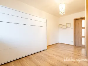 Pronájem bytu 2+1, Praha - Kobylisy, Paláskova, 55 m2