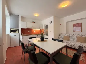 Prodej apartmánu, Staré Město - Stříbrnice, 60 m2