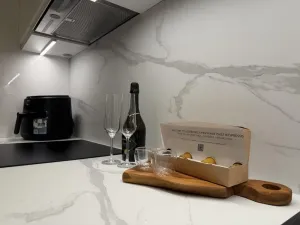 Pronájem bytu 1+1, Praha - Vinohrady, Šrobárova, 36 m2