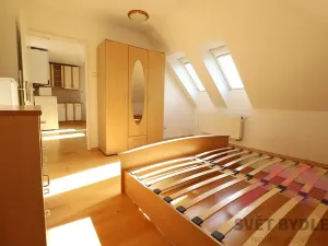 Pronájem bytu 2+kk, Praha - Radlice, Na Farkáně III, 57 m2