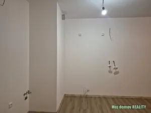 Pronájem bytu 1+kk, Praha - Dolní Měcholupy, Honzíkova, 41 m2