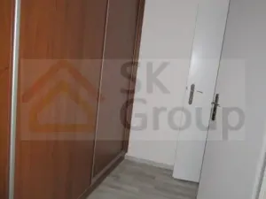 Pronájem bytu 1+1, Karlovy Vary, Charkovská, 360 m2