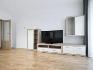 Pronájem bytu 2+kk, Praha - Hloubětín, Krylovecká, 53 m2