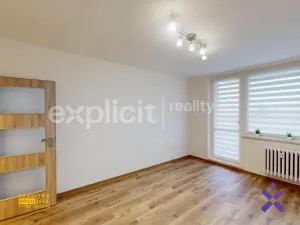 Pronájem bytu 1+1, Otrokovice - Kvítkovice, J. Valčíka, 29 m2