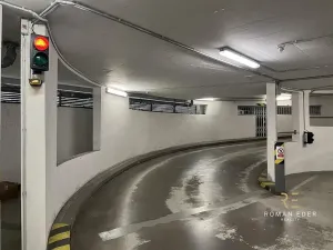 Pronájem garážového stání, Praha - Košíře, Pod školou, 13 m2