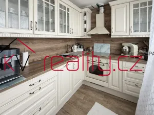 Prodej bytu 2+1, Karlovy Vary, Klínovecká, 64 m2