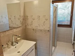 Prodej rodinného domu, Lomnička, 300 m2