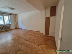 Pronájem bytu 2+1, Praha - Podolí, Podolská, 58 m2