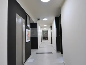 Pronájem bytu 2+kk, Praha, Zakšínská, 56 m2