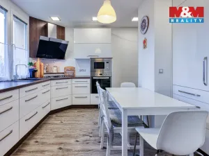 Prodej bytu 2+1, Klatovy - Klatovy III, Pod Hůrkou, 54 m2