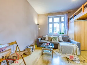 Pronájem bytu 1+kk, Praha - Vysočany, Novovysočanská, 31 m2
