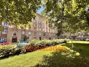 Pronájem bytu 2+kk, Ostrava - Poruba, náměstí Boženy Němcové, 35 m2