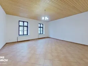 Pronájem kanceláře, Holešov, nám. Dr. E. Beneše, 164 m2