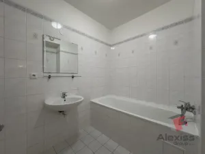Pronájem bytu 3+kk, Praha - Letňany, Bechlínská, 74 m2