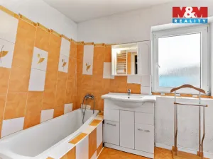 Prodej rodinného domu, Chomutice, 132 m2