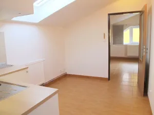 Pronájem kanceláře, Praha - Řepy, Žalanského, 40 m2