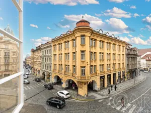 Prodej bytu 4+1, Praha - Malá Strana, Malostranské náměstí, 91 m2