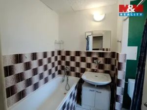 Prodej bytu 2+1, Kladno - Kročehlavy, Unhošťská, 55 m2