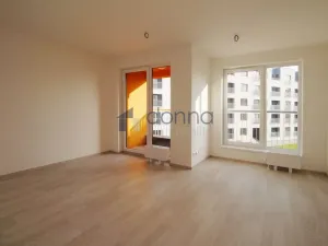 Pronájem bytu 1+kk, Praha, Ke kříži, 33 m2