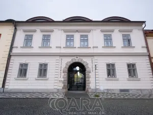 Pronájem obchodního prostoru, Brandýs nad Labem-Stará Boleslav - Brandýs nad Labem, Masarykovo náměstí, 92 m2