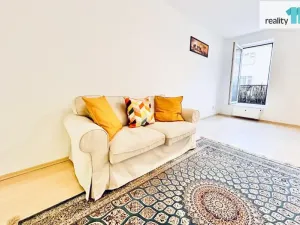 Pronájem bytu 1+kk, Praha - Michle, Pod Bohdalcem I, 50 m2