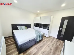 Pronájem rodinného domu, Praha, U Červeného mlýnku, 140 m2